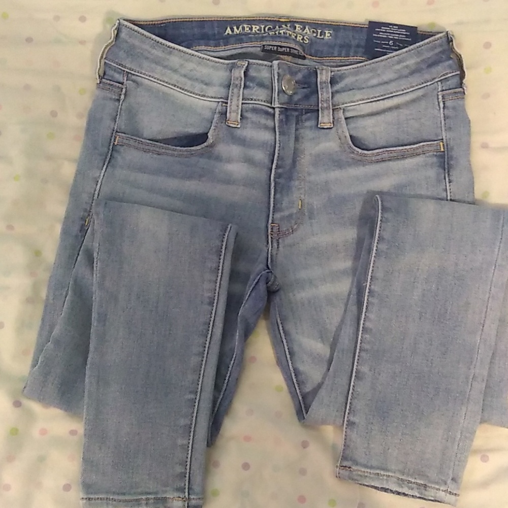 American Eagle Lightwash Jeggings